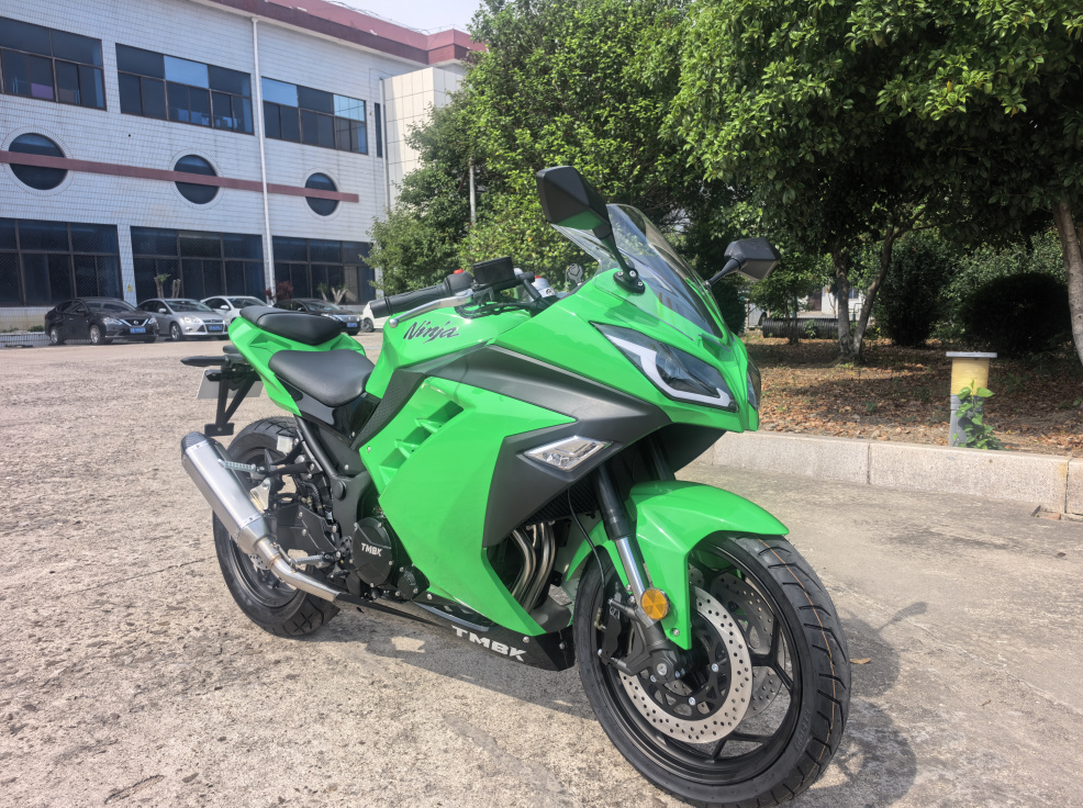 Мотоцикл TMBK Ninja 400cc в Красноярске Мотоцикл TMBK Ninja 400cc в Красноярске