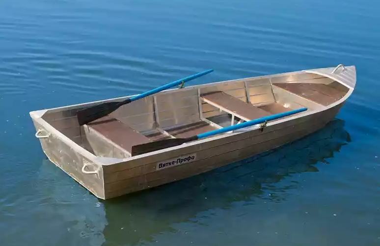 Алюминиевая лодка Вятка-Профи 32 в Красноярске