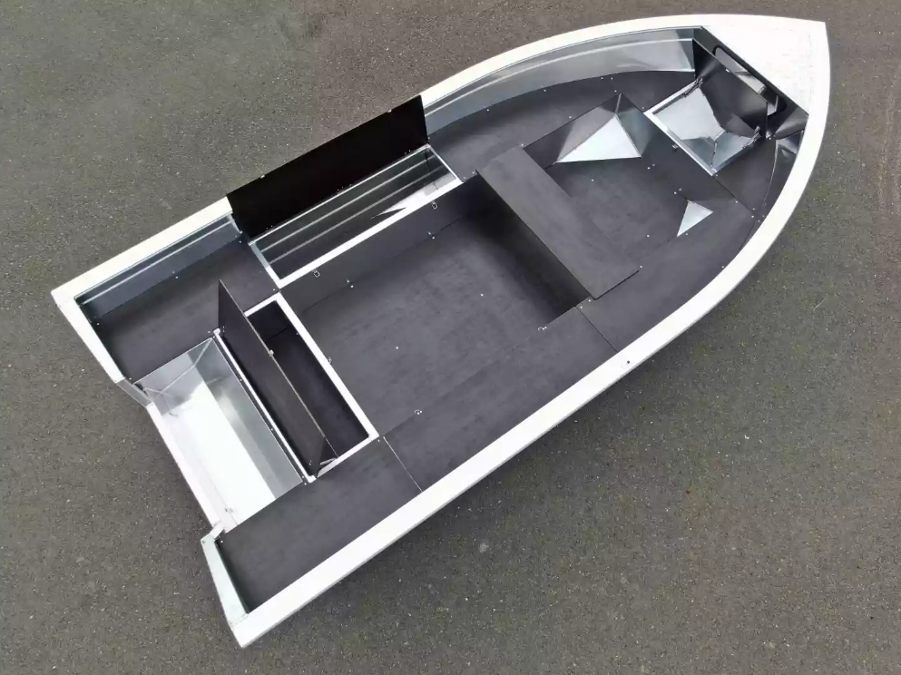 Алюминиевая лодка  Неман-420 в Красноярске