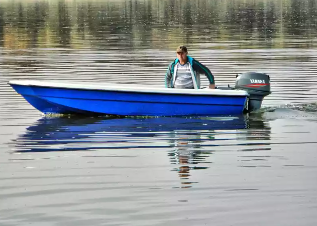 Стеклопластиковая лодка Wyatboat 430 тримаран в Красноярске