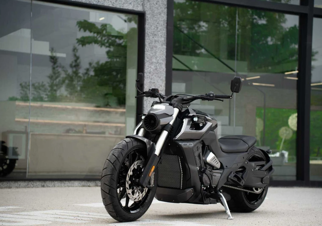 Мотоцикл Benda LFC 700 Pro в Красноярске Мотоцикл Benda LFC 700 Pro в Красноярске