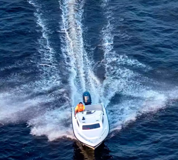 Стеклопластиковый катер Neman-500 в Красноярске Стеклопластиковый катер Neman-500 в Красноярске