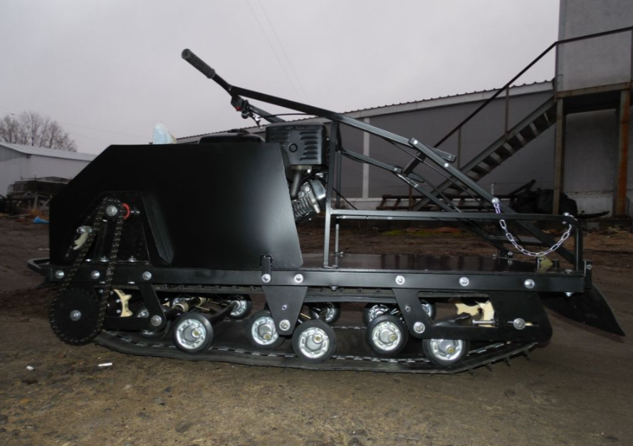 Мотобуксировщик AhtaR Зима 9 л/с с вариатором в Красноярске Мотобуксировщик AhtaR Зима 9 л/с с вариатором в Красноярске