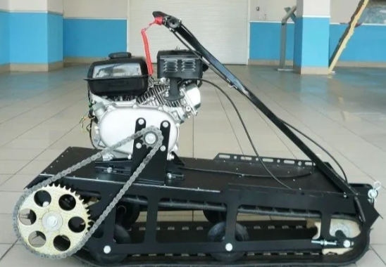 Мотобуксировщик XTREME-MOTORS "Конек-Горбунок" 6.5 л.с. в Красноярске Мотобуксировщик XTREME-MOTORS "Конек-Горбунок" 6.5 л.с. в Красноярске