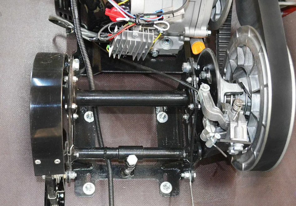 Mотобуксировщик вездеход KOiRA T15 (ручной стартер) в Красноярске Mотобуксировщик вездеход KOiRA T15 (ручной стартер) в Красноярске