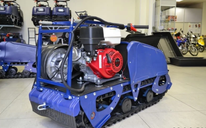 Мотобуксировщик БАРС СЛЕДОПЫТ FS. RS 9 л.с. в Красноярске Мотобуксировщик БАРС СЛЕДОПЫТ FS. RS 9 л.с. в Красноярске