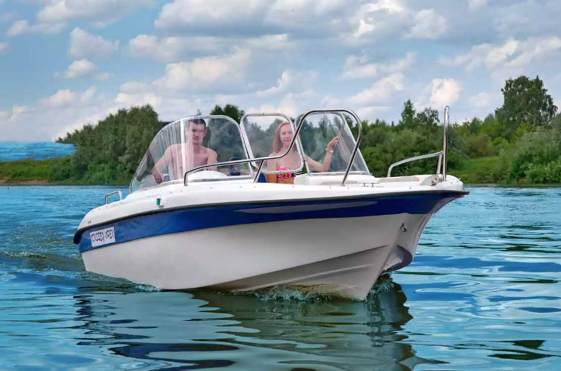 Стеклопластиковый катер Neman-530 Open в Красноярске