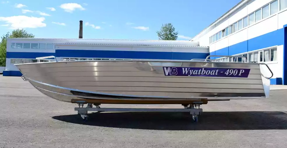 Алюминиевая лодка Wyatboat-490 P в Красноярске Алюминиевая лодка Wyatboat-490 P в Красноярске