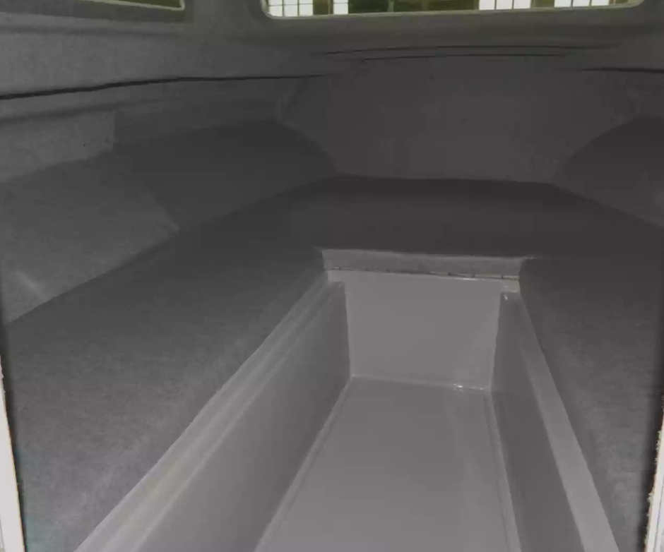 Стеклопластиковый катер Neman-500 в Красноярске Стеклопластиковый катер Neman-500 в Красноярске