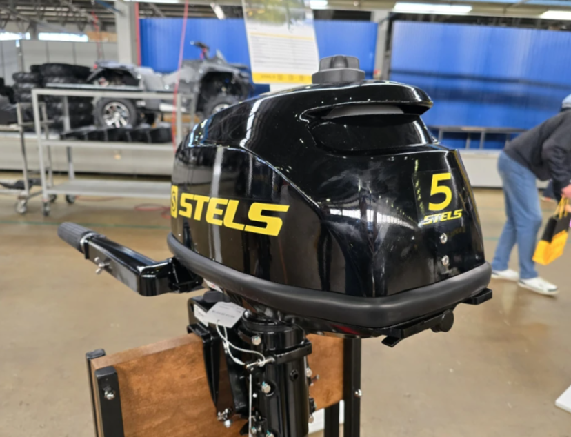 Лодочный мотор STELS 5HP в Красноярске Лодочный мотор STELS 5HP в Красноярске