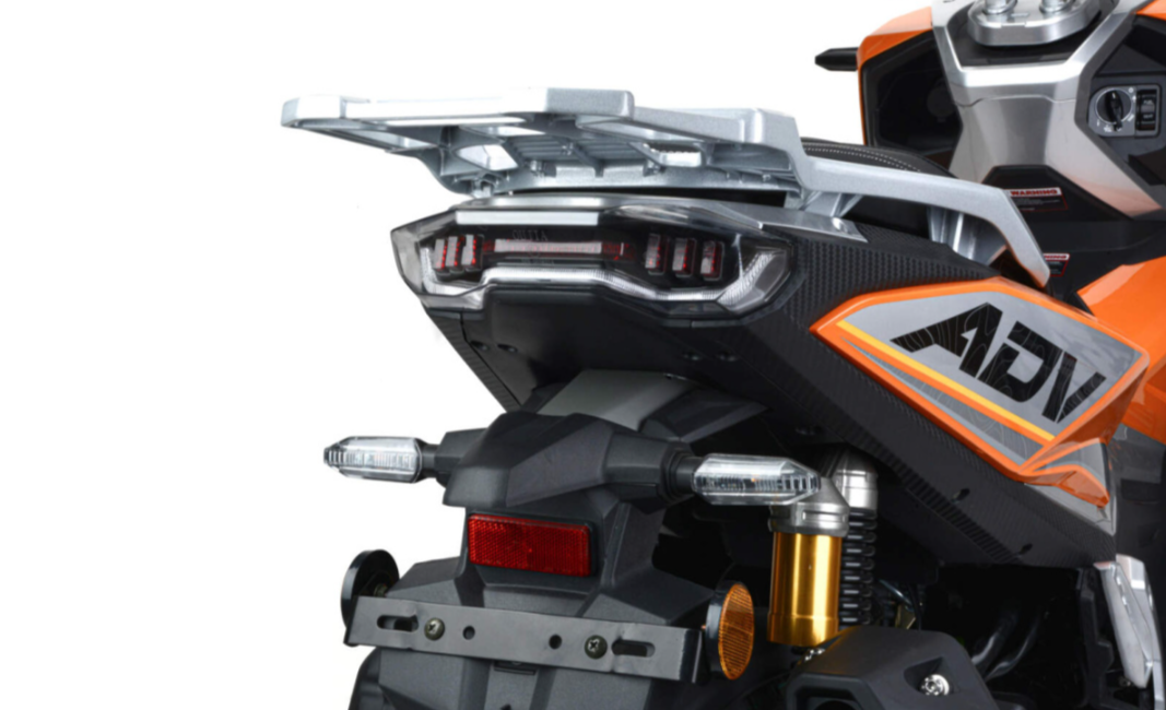 Скутер MOTOLAND (МОТОЛЕНД) T-MAX 150 в Красноярске Скутер MOTOLAND (МОТОЛЕНД) T-MAX 150 в Красноярске