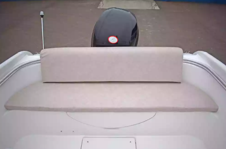 Стеклопластиковый катер Neman-530 с каютой в Красноярске