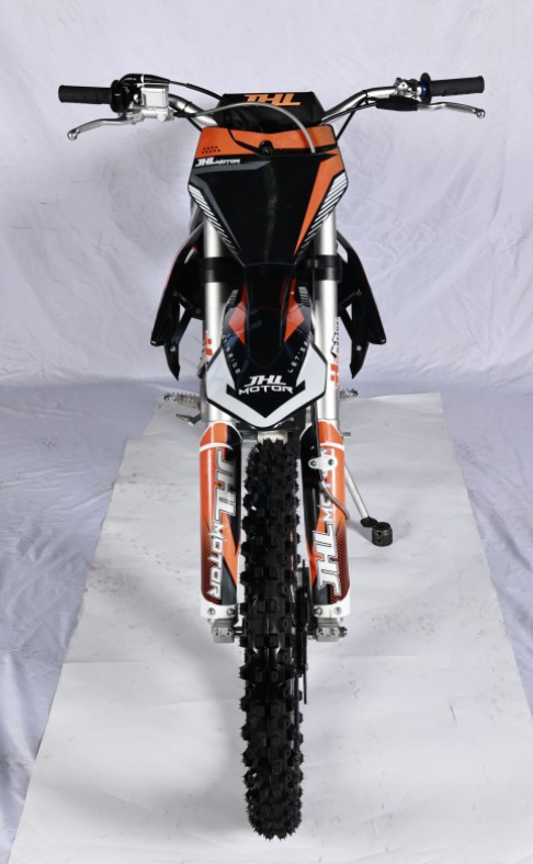 Мотоцикл JHLMOTO JHL LX1 CB250 (172FMM-3A) в Красноярске Мотоцикл JHLMOTO JHL LX1 CB250 (172FMM-3A) в Красноярске