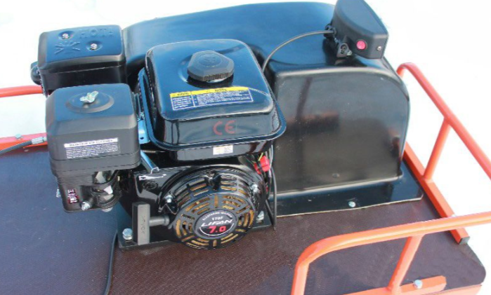 Мотобуксировщик ЧИНУК MINI 8.5 л.с. в Красноярске Мотобуксировщик ЧИНУК MINI 8.5 л.с. в Красноярске