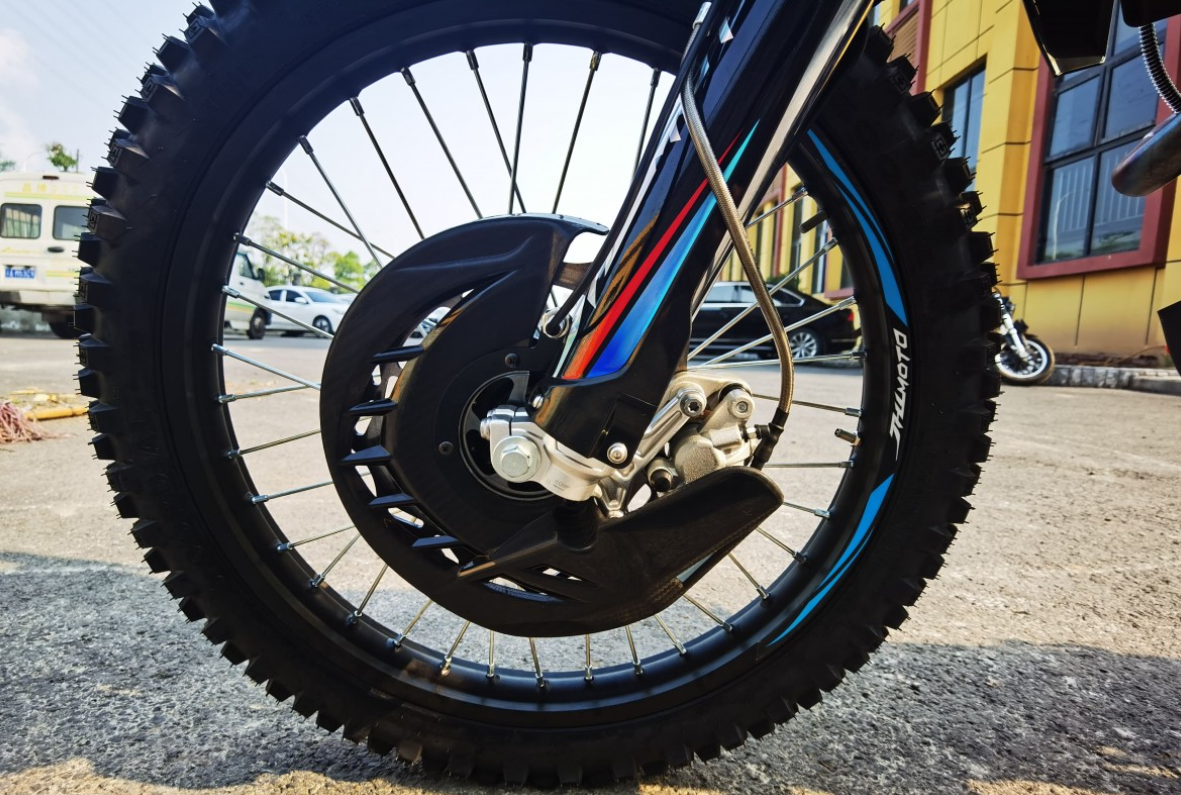 Мотоцикл JHLMOTO JHL Z3 CB250 (172FMM-3A) в Красноярске Мотоцикл JHLMOTO JHL Z3 CB250 (172FMM-3A) в Красноярске