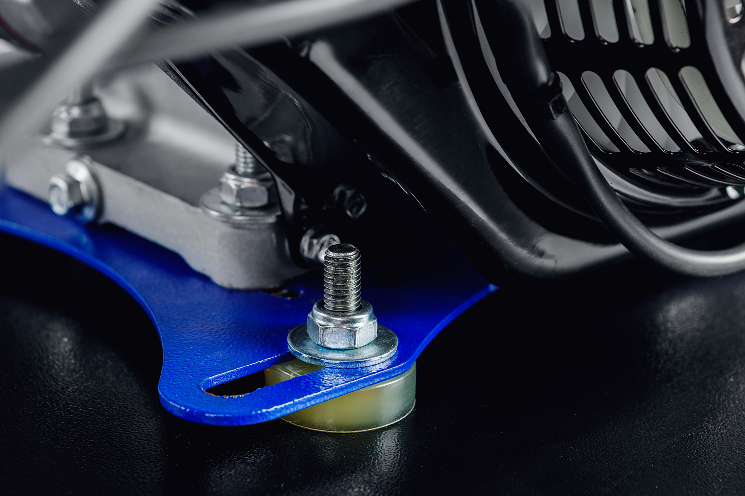 МОТОБУКСИРОВЩИК IKUDZO LONG 2.0 1700/500 EKR15 в Красноярске МОТОБУКСИРОВЩИК IKUDZO LONG 2.0 1700/500 EKR15 в Красноярске