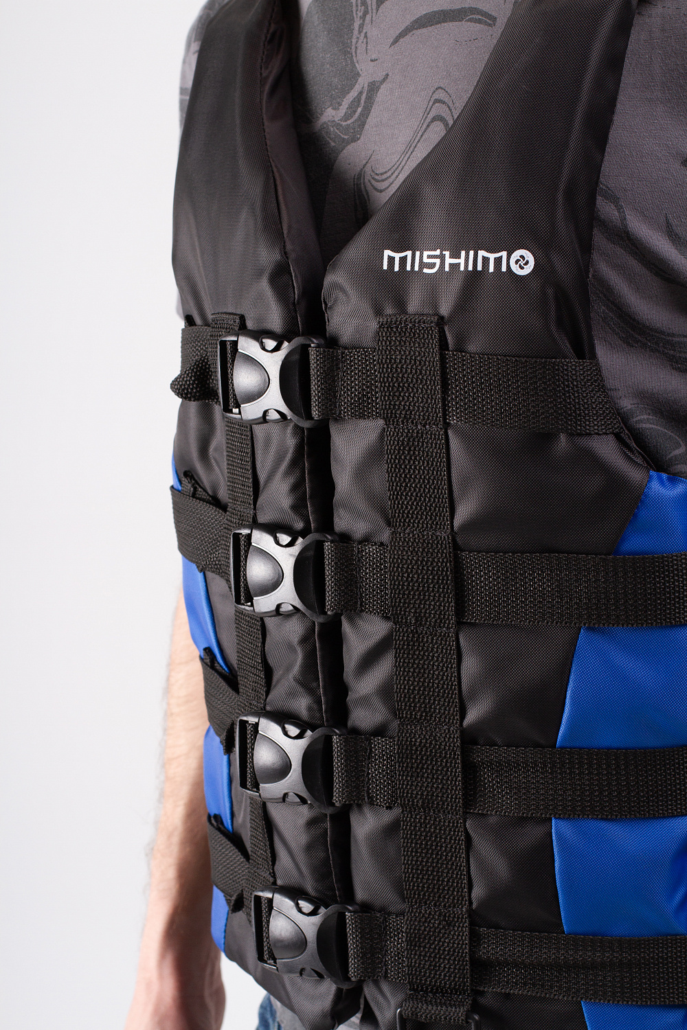 Жилет спасательный MISHIMO PRO Премиум качества Черно-синий в Красноярске Жилет спасательный MISHIMO PRO Премиум качества Черно-синий в Красноярске