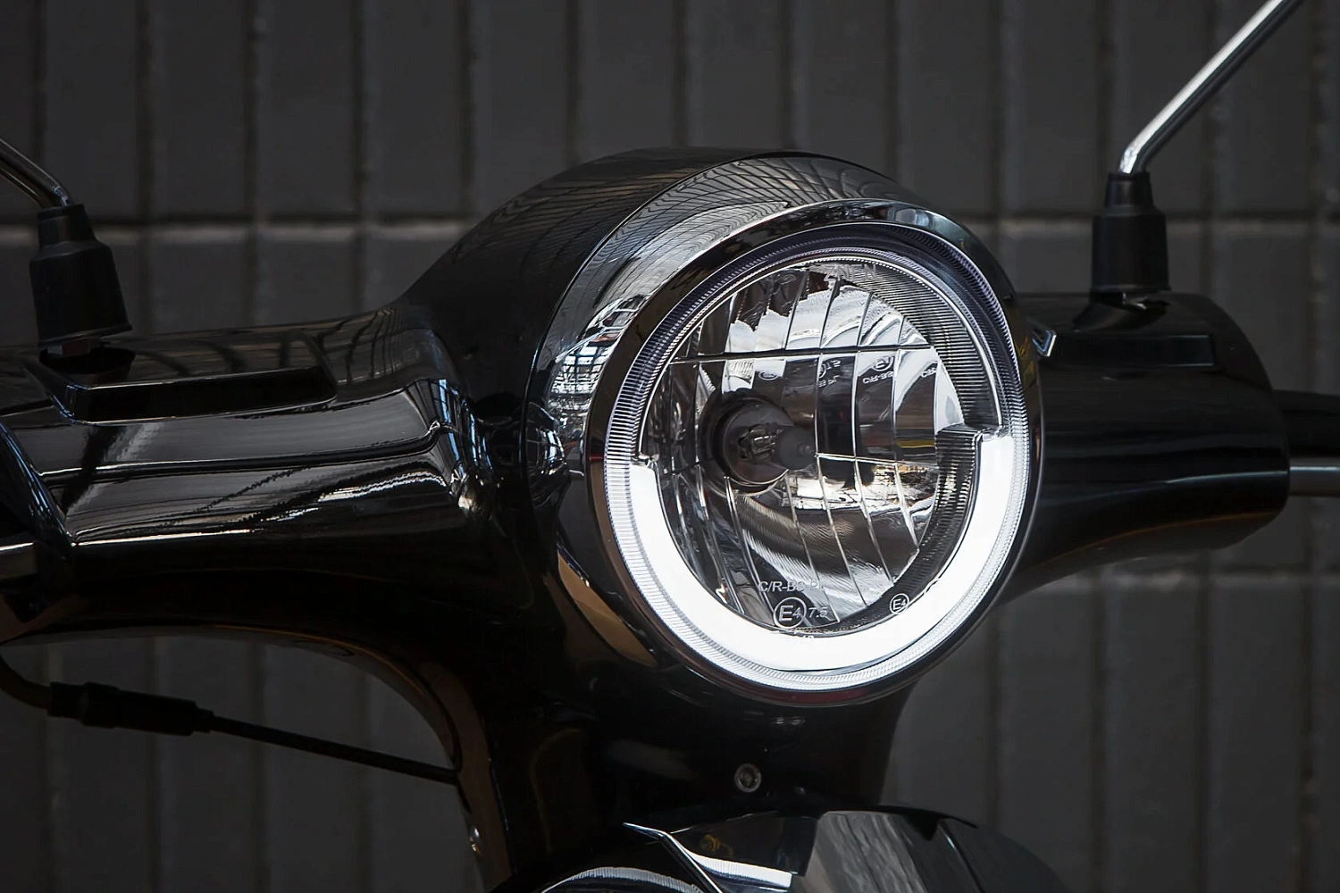 Скутер MINSK Vesna 125 M1NSK в Красноярске Скутер MINSK Vesna 125 M1NSK в Красноярске