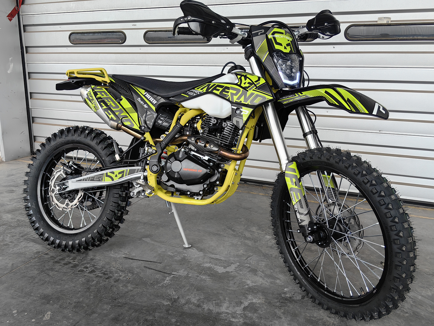 Кроссовый мотоцикл PROMAX INFERNO 380 (4 valves, 6 gears) в Красноярске Кроссовый мотоцикл PROMAX INFERNO 380 (4 valves, 6 gears) в Красноярске