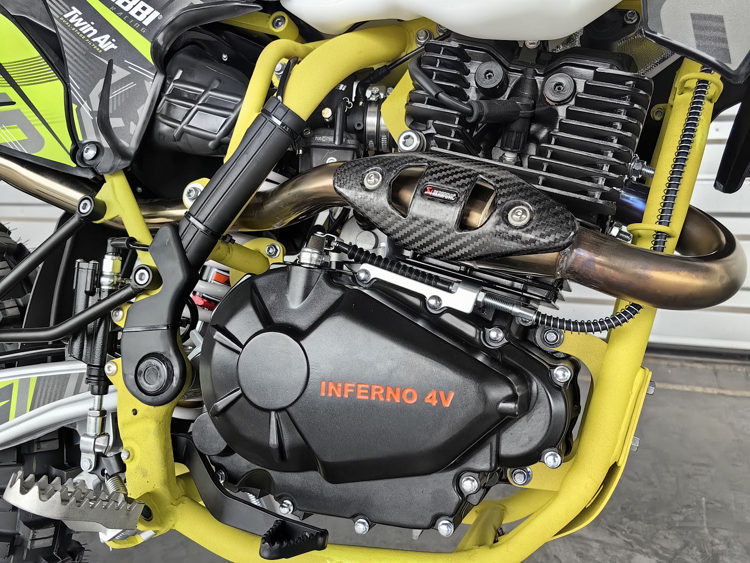 Кроссовый мотоцикл PROMAX INFERNO 380 (4 valves, 6 gears) в Красноярске Кроссовый мотоцикл PROMAX INFERNO 380 (4 valves, 6 gears) в Красноярске