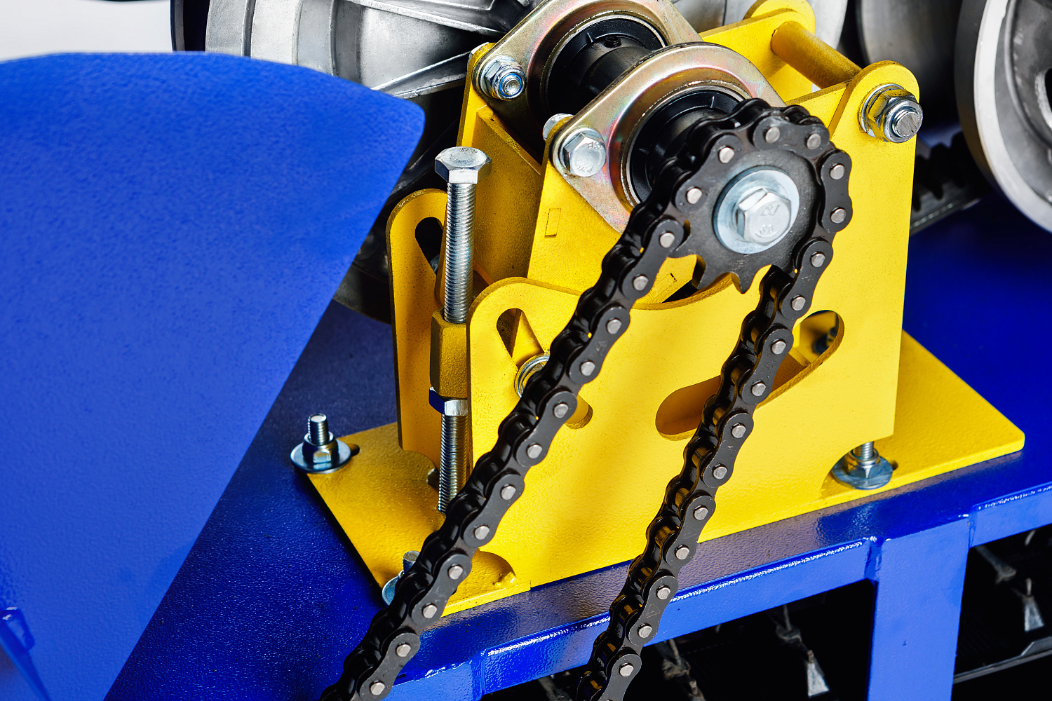 МОТОБУКСИРОВЩИК SNOW DOG 15 л.с. в Красноярске МОТОБУКСИРОВЩИК SNOW DOG 15 л.с. в Красноярске