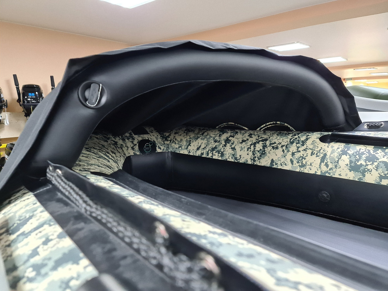 КОМПЛЕКТ НОСОВОГО ТЕНТА К ЛОДКЕ SMARINE AIR MAX 330 ЧЕРНЫЙ в Красноярске КОМПЛЕКТ НОСОВОГО ТЕНТА К ЛОДКЕ SMARINE AIR MAX 330 ЧЕРНЫЙ в Красноярске