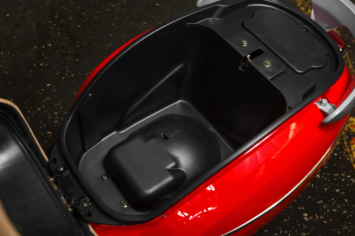 Скутер MINSK Vesna 50 M1NSK в Красноярске Скутер MINSK Vesna 50 M1NSK в Красноярске