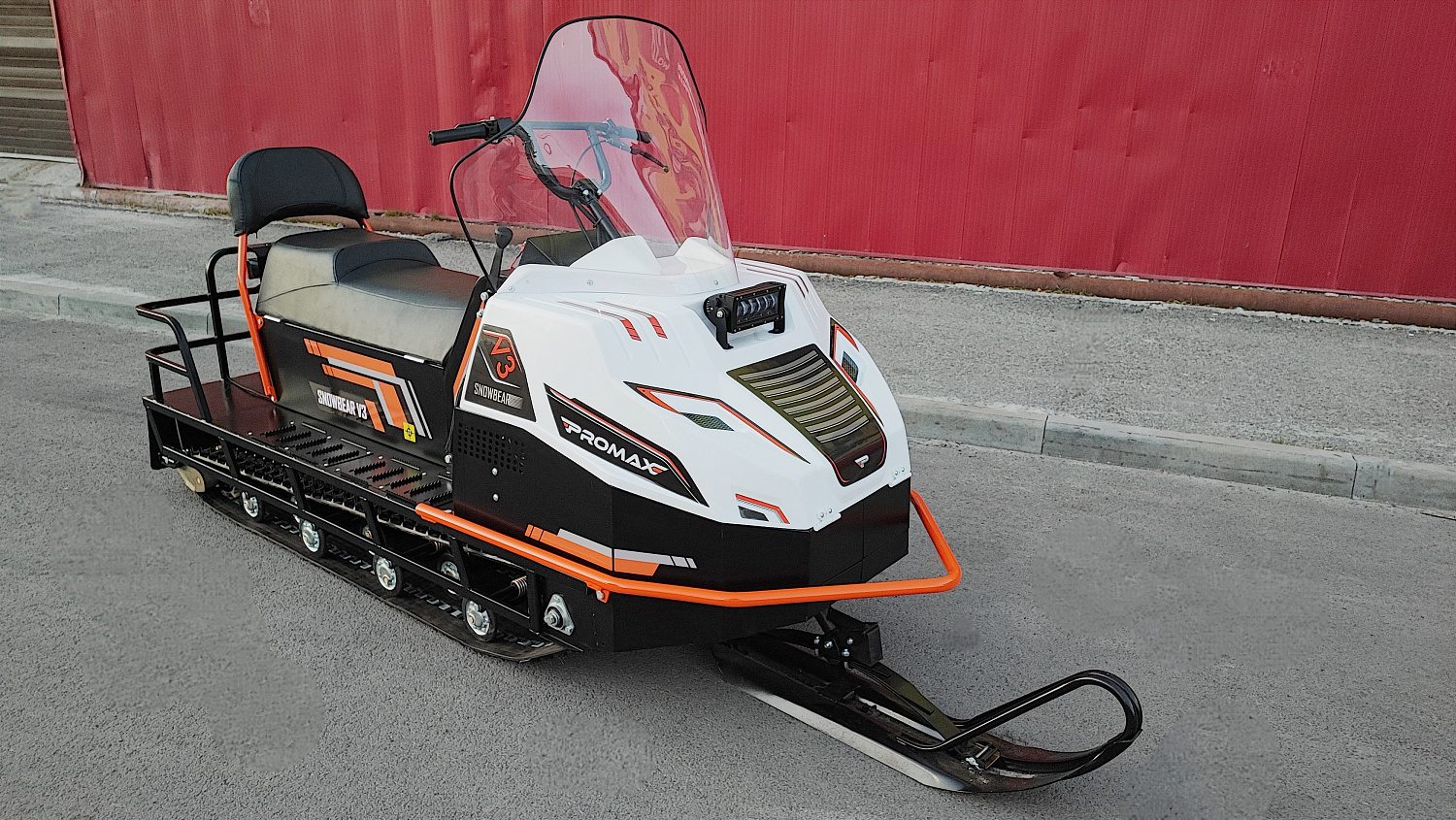 Снегоход PROMAX SNOWBEAR V3 650 2T в Красноярске Снегоход PROMAX SNOWBEAR V3 650 2T в Красноярске