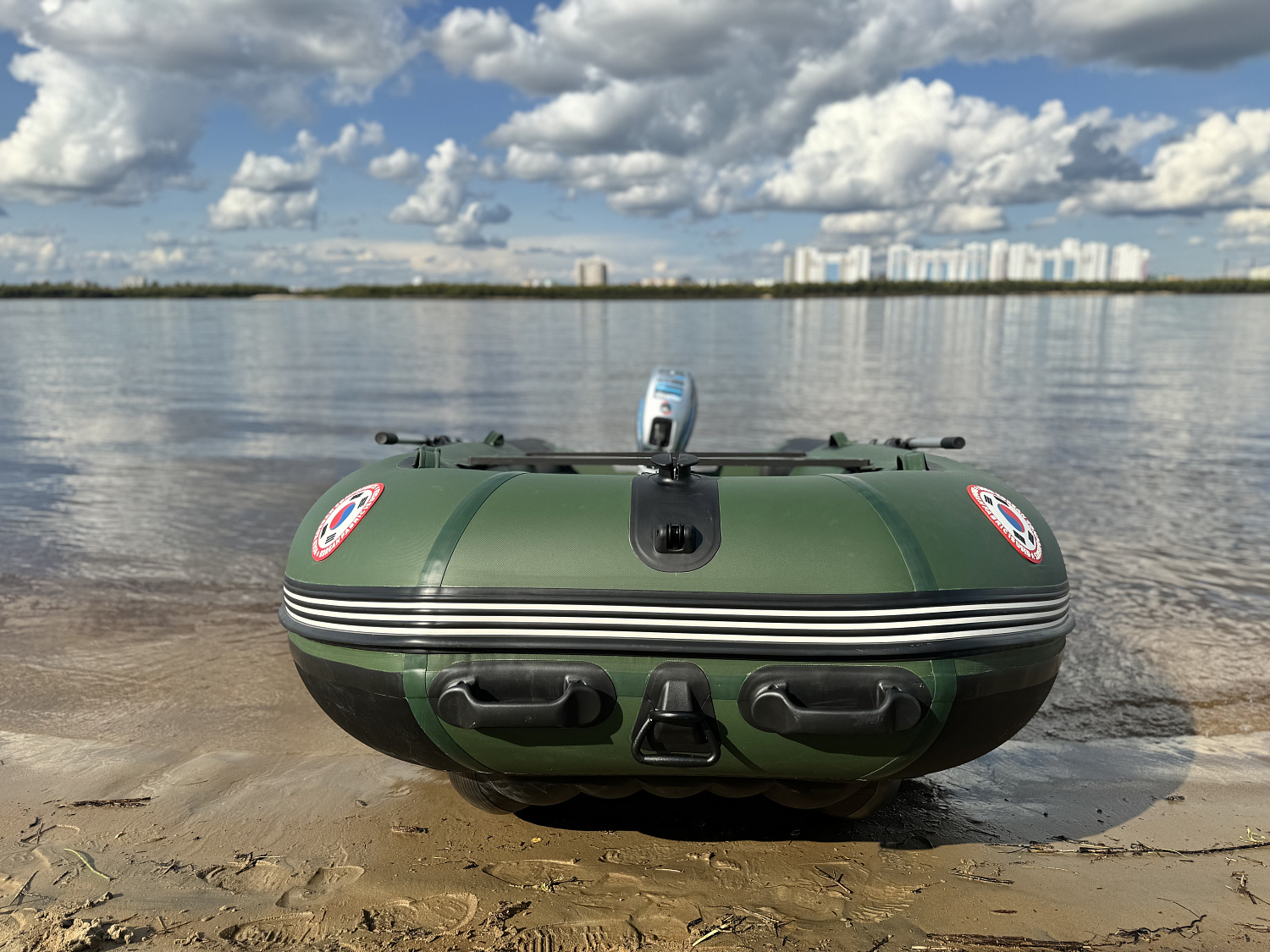 Лодка MISHIMO BIG FLOOR 400 в Красноярске