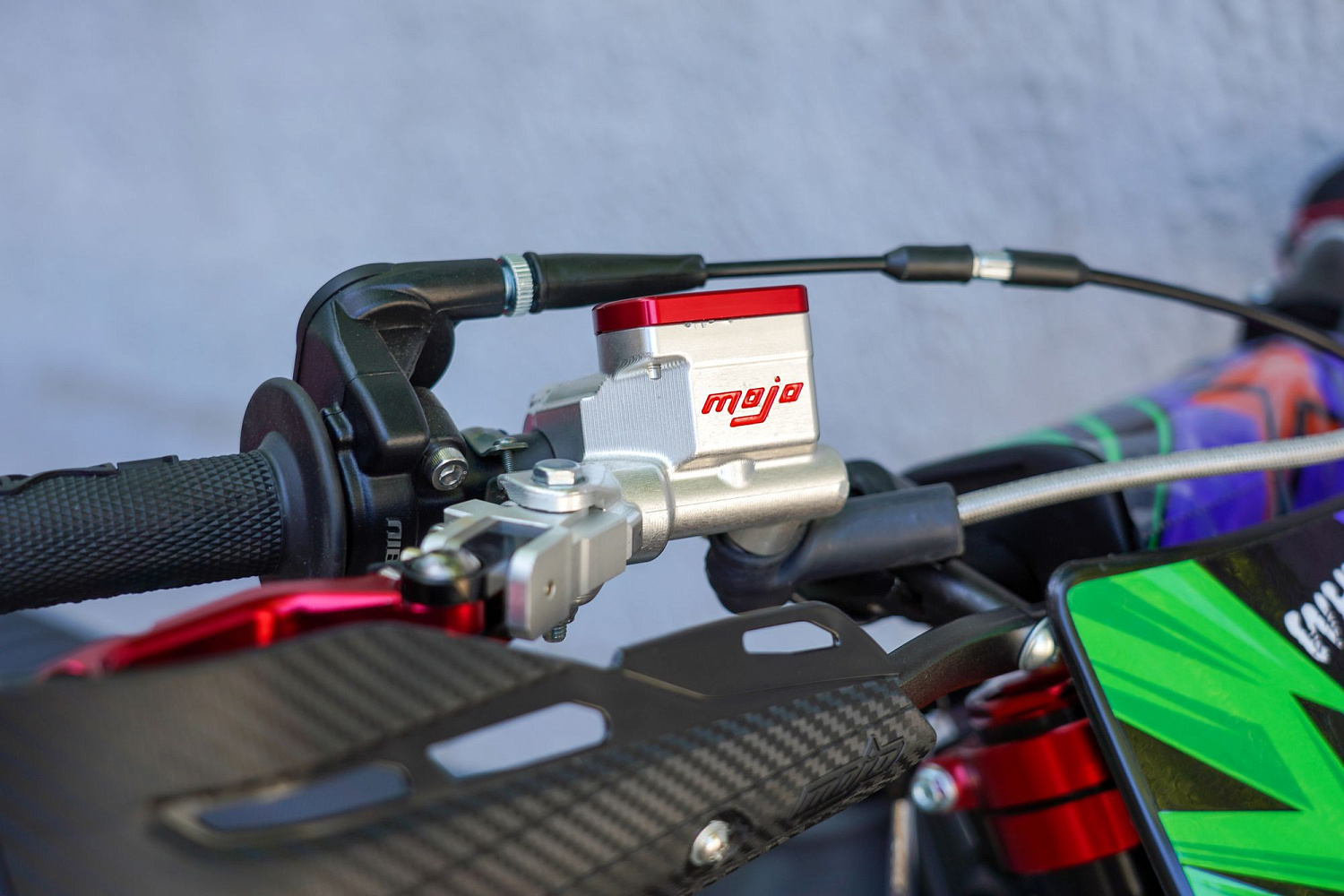 Эндуро / кроссовый мотоцикл BSE T7 Joker (ZS174-5А) Sport в Красноярске Эндуро / кроссовый мотоцикл BSE T7 Joker (ZS174-5А) Sport в Красноярске