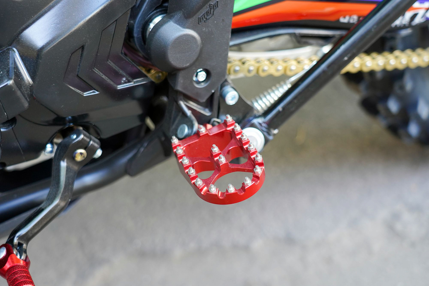 Эндуро / кроссовый мотоцикл BSE T7 Joker (ZS174-5А) Sport в Красноярске Эндуро / кроссовый мотоцикл BSE T7 Joker (ZS174-5А) Sport в Красноярске