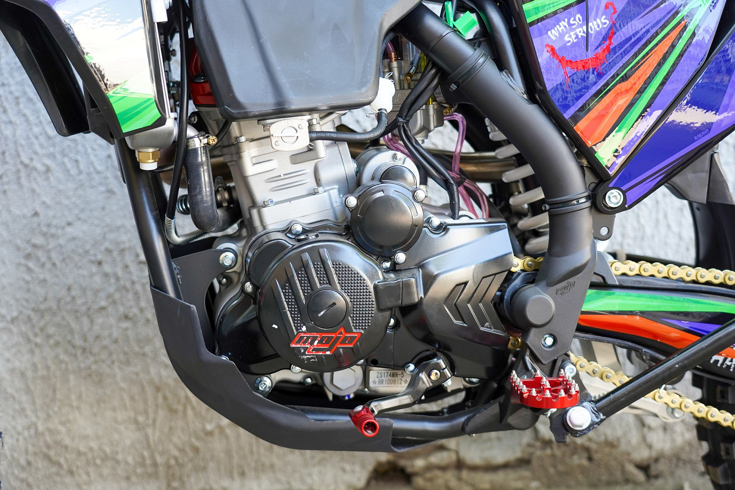 Эндуро / кроссовый мотоцикл BSE T7 Joker (ZS174-5А) Sport в Красноярске Эндуро / кроссовый мотоцикл BSE T7 Joker (ZS174-5А) Sport в Красноярске